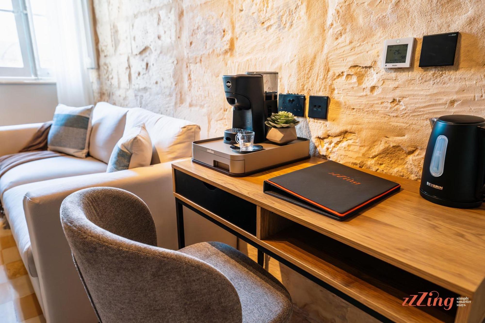 The Florian Boutique Guesthouse By Zzzing Cospicua Eksteriør billede